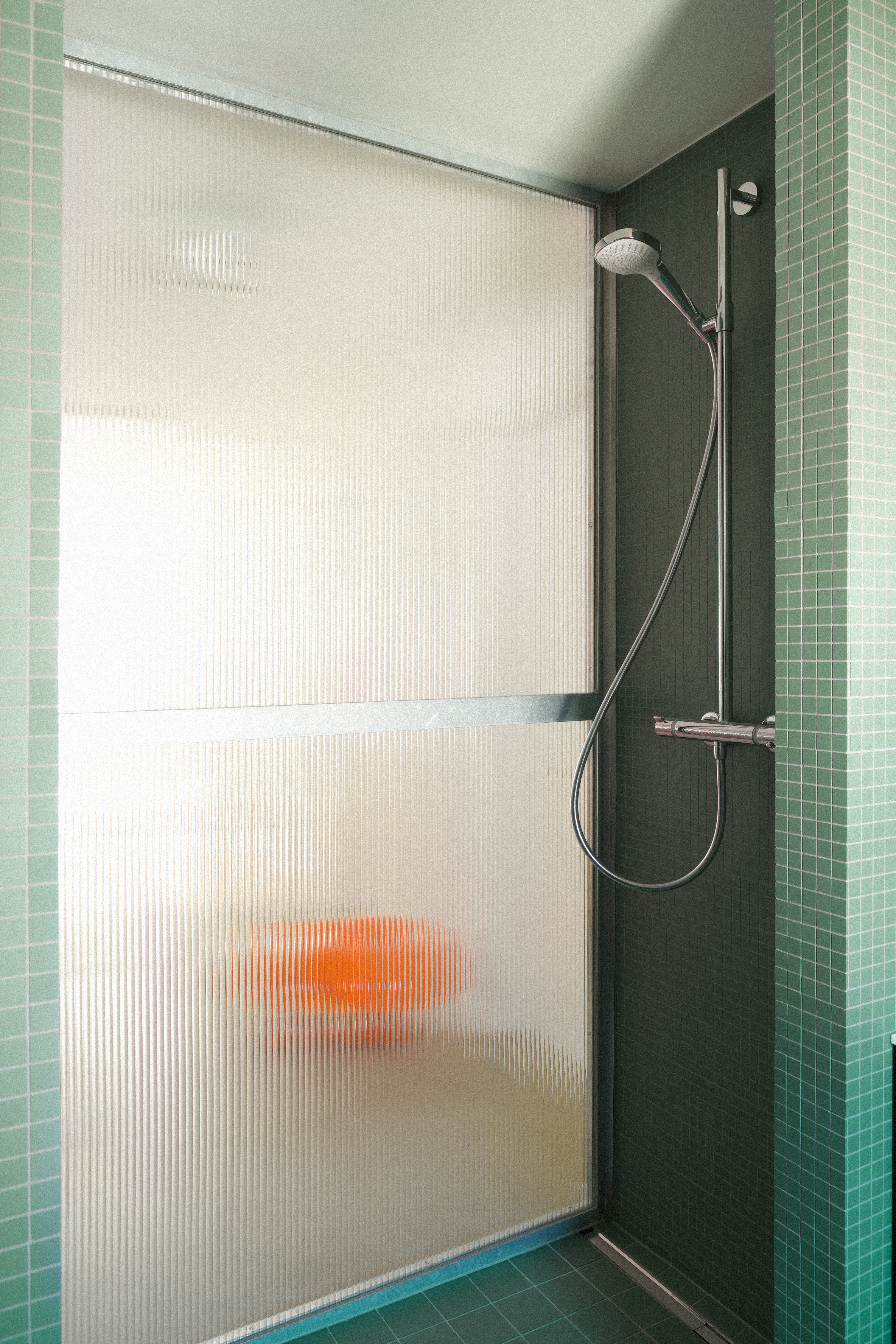 Sigab, shower